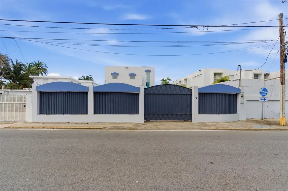 Carr. 690 LOTE #5 BO. CERRO GORDO Vega Alta, PR 00692