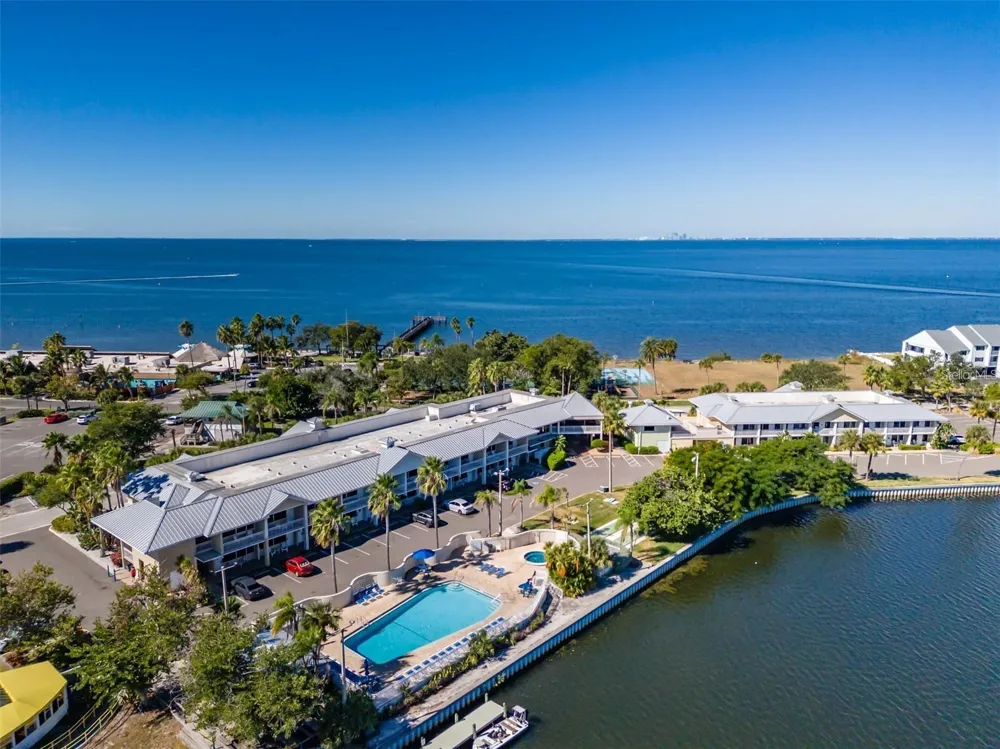 611 DESTINY DRIVE #115 Ruskin, FL 33570
