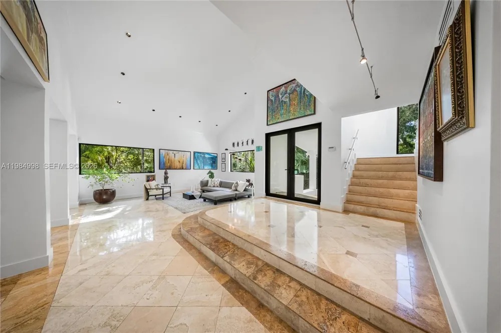 5981 SW 136th St Pinecrest, FL 33156