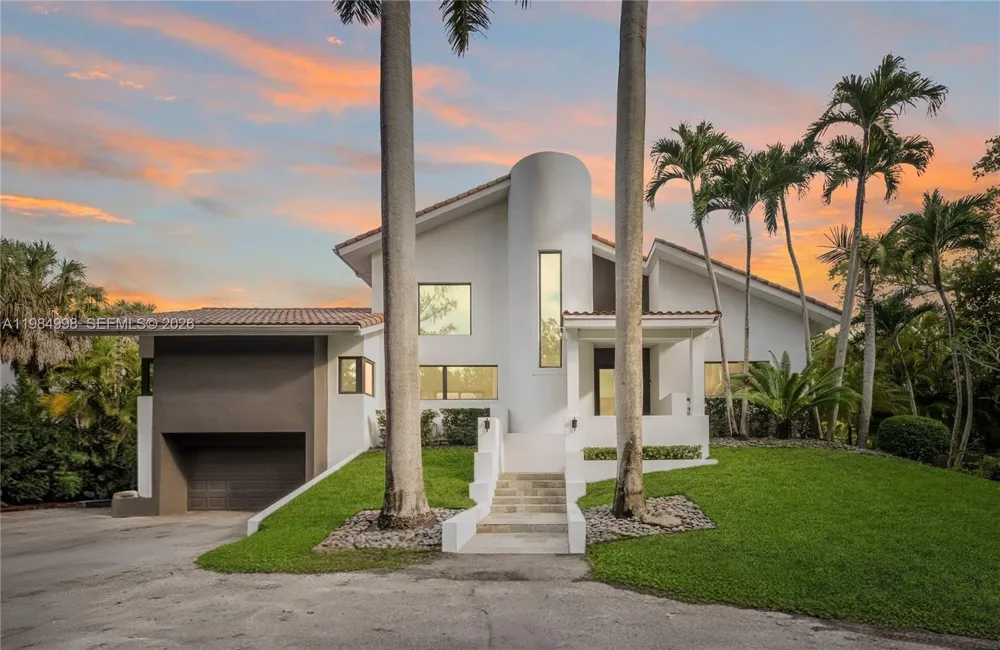 5981 SW 136th St Pinecrest, FL 33156
