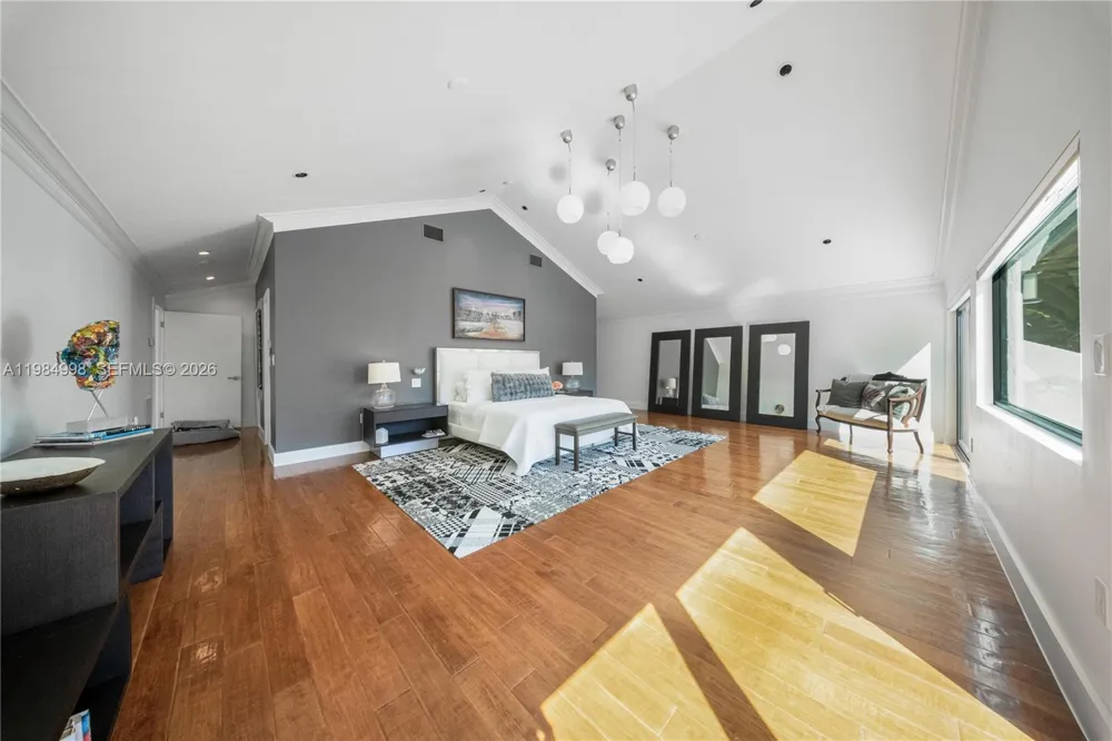 5981 SW 136th St Pinecrest, FL 33156
