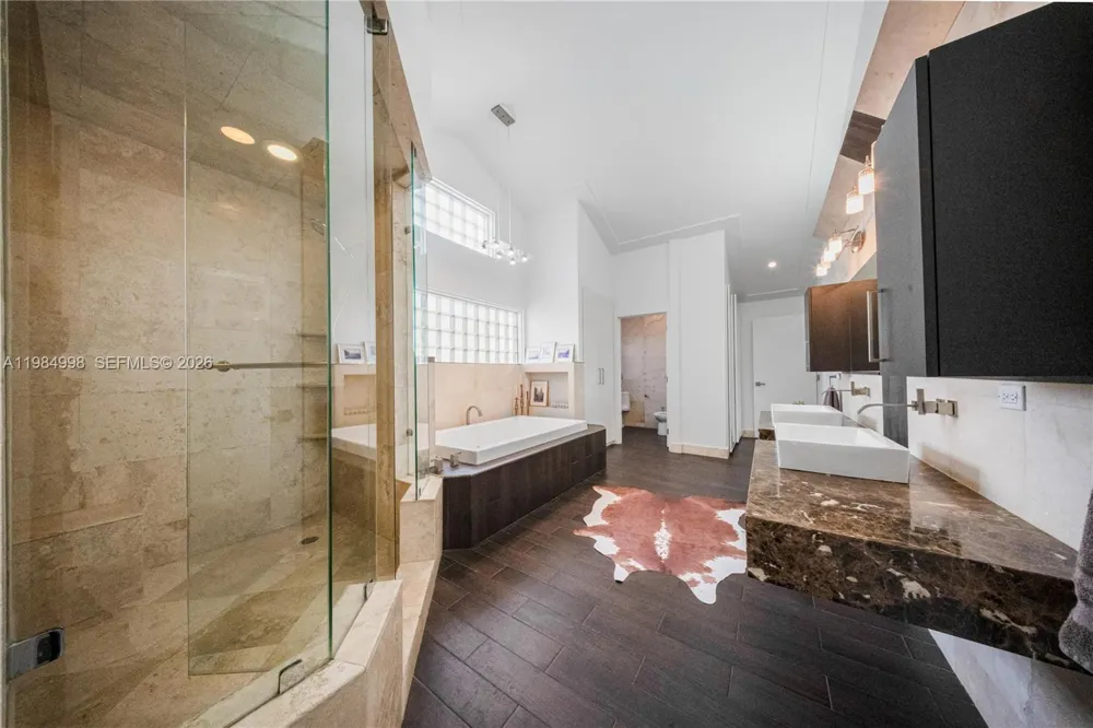 5981 SW 136th St Pinecrest, FL 33156