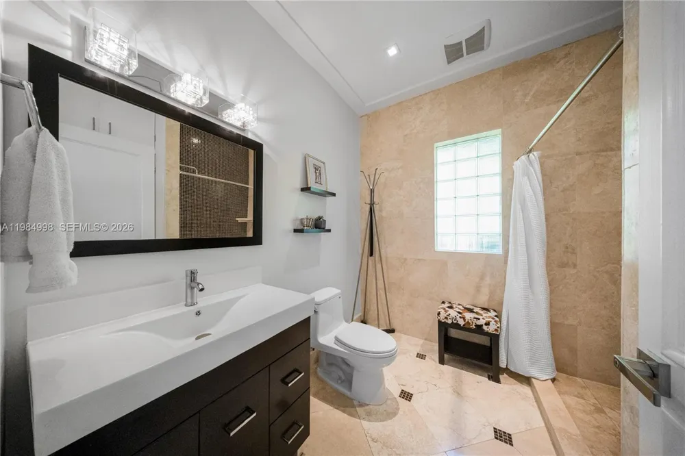 5981 SW 136th St Pinecrest, FL 33156