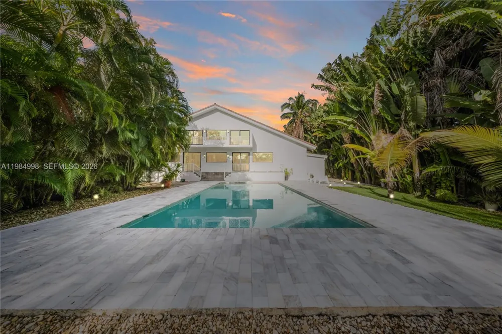 5981 SW 136th St Pinecrest, FL 33156