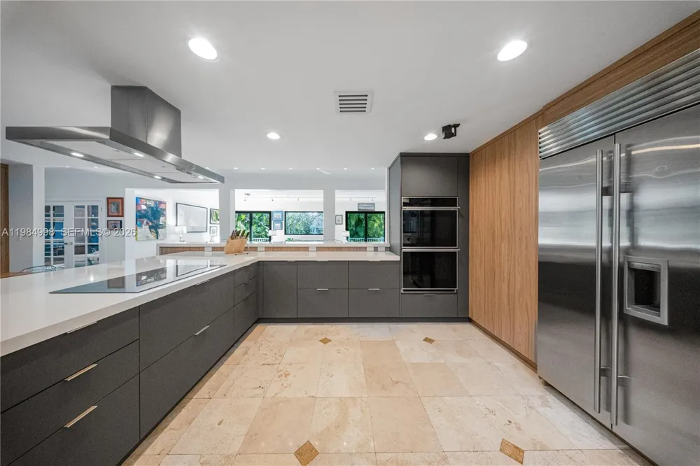 5981 SW 136th St Pinecrest, FL 33156