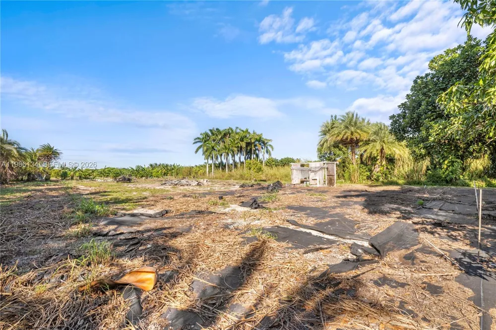 31500 SW 207th Ave Homestead, FL 33030