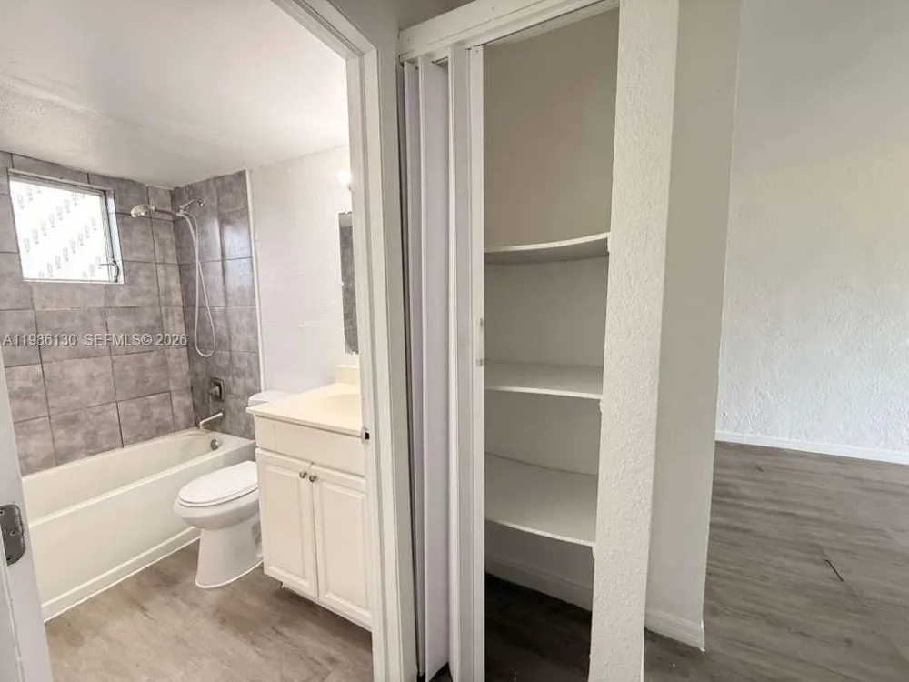 3608 Sammy Watkins #2 Fort Myers, FL 33901