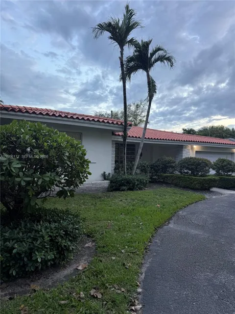 1208 Bird Rd