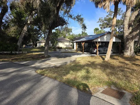3661 Bernice LN