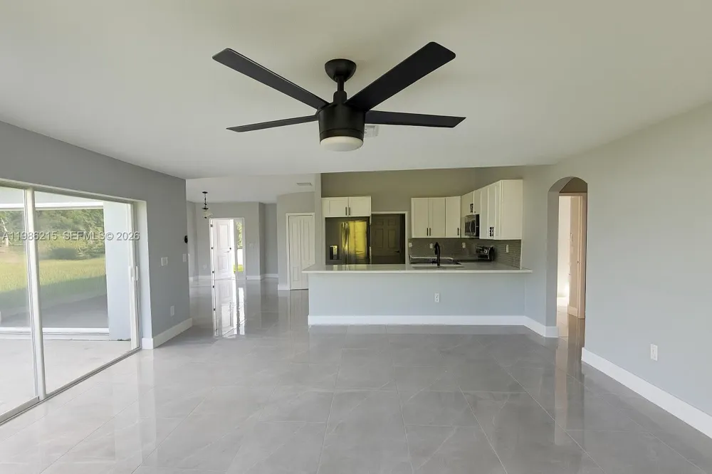 116 ridgemont Dr Lehigh Acres, FL 33972