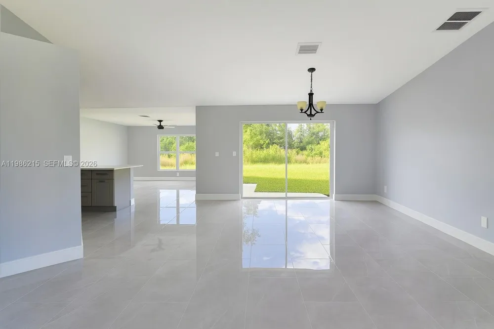 116 ridgemont Dr Lehigh Acres, FL 33972