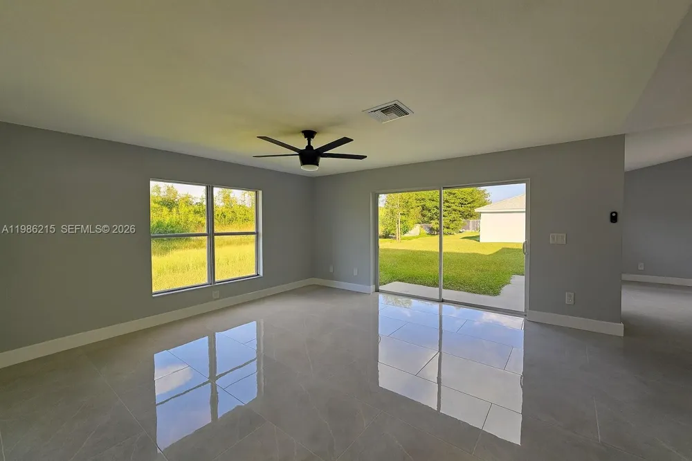 116 ridgemont Dr Lehigh Acres, FL 33972