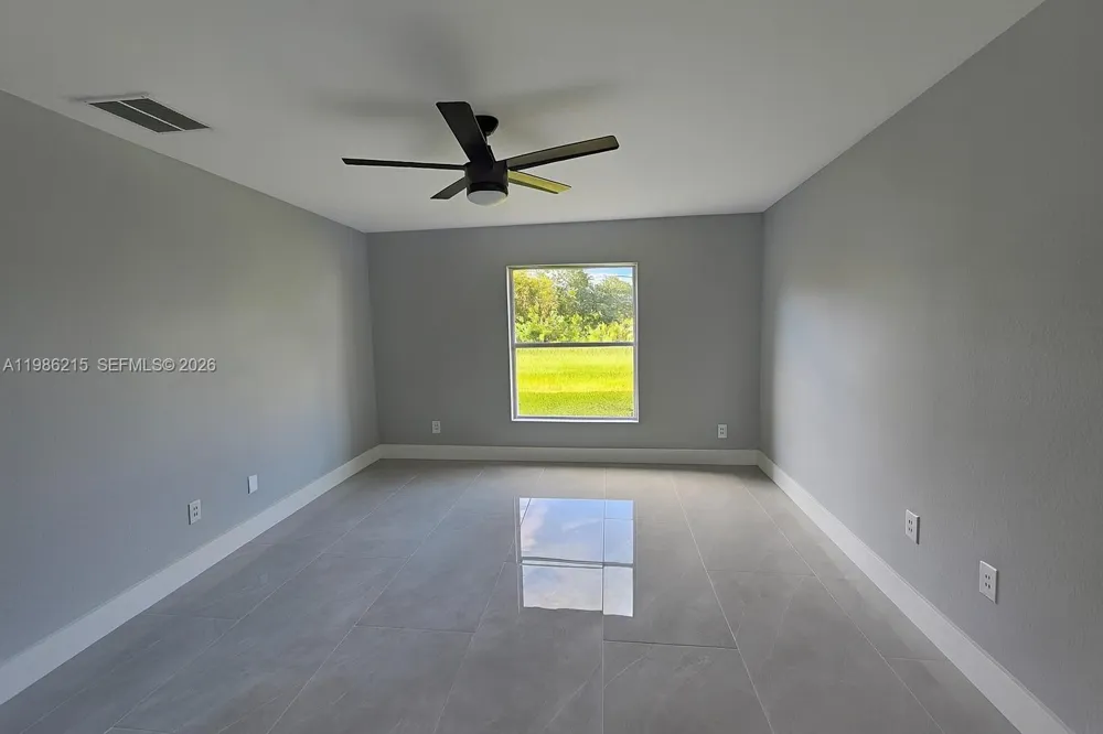 116 ridgemont Dr Lehigh Acres, FL 33972