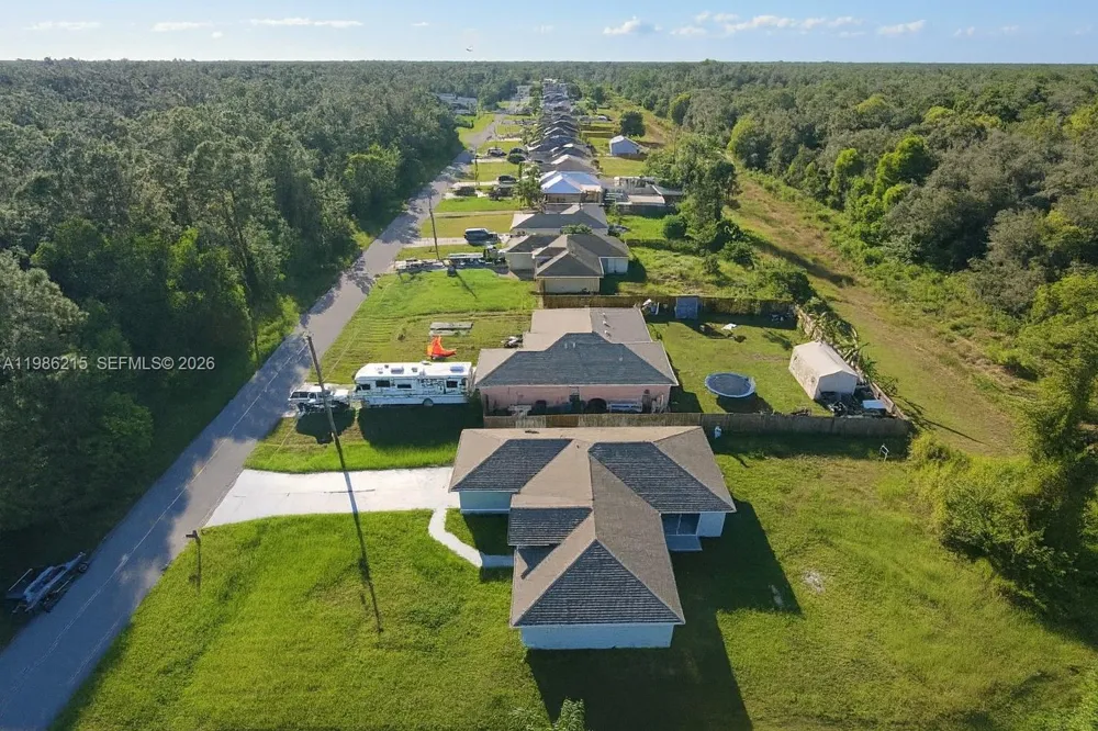 116 ridgemont Dr Lehigh Acres, FL 33972