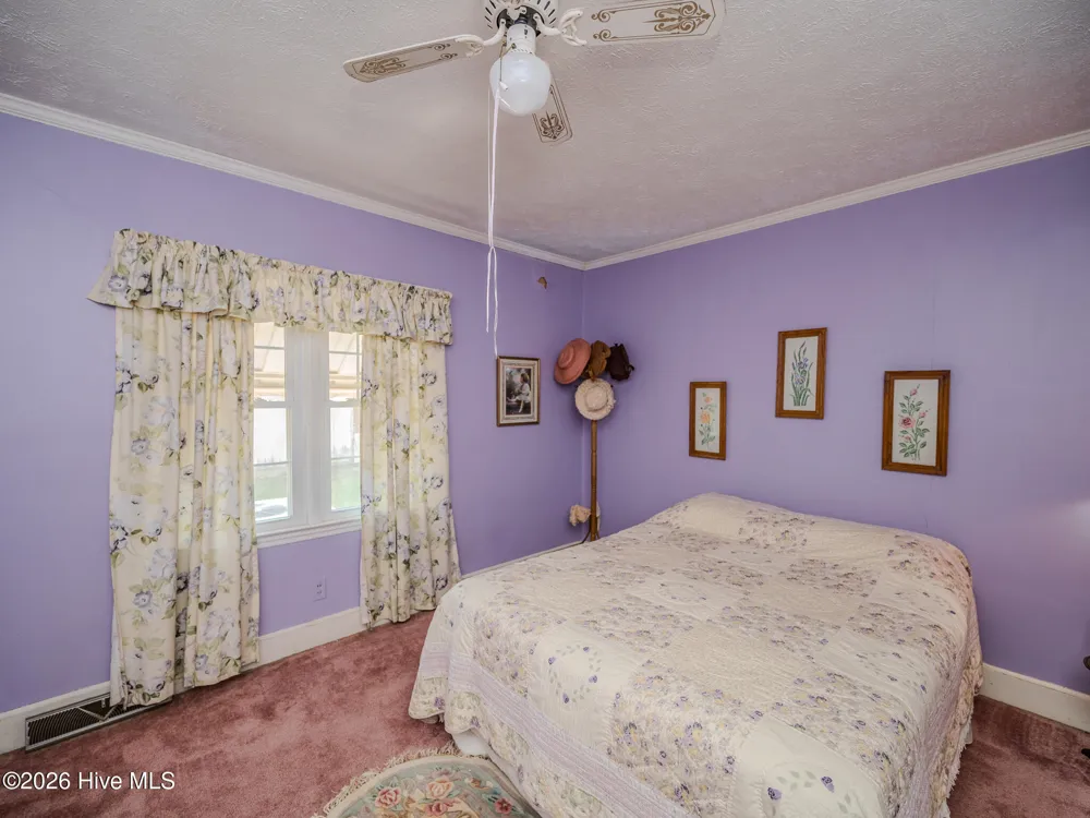 60 Callahan Road Orrum, NC 28369