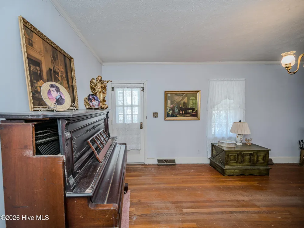 60 Callahan Road Orrum, NC 28369