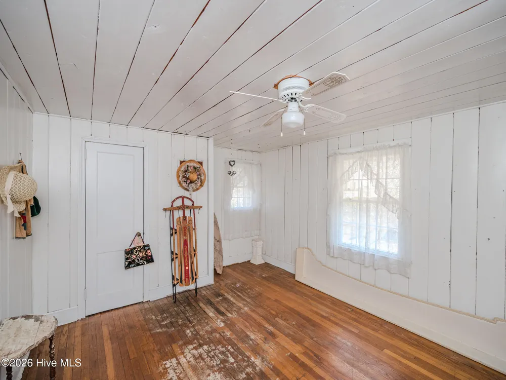 60 Callahan Road Orrum, NC 28369