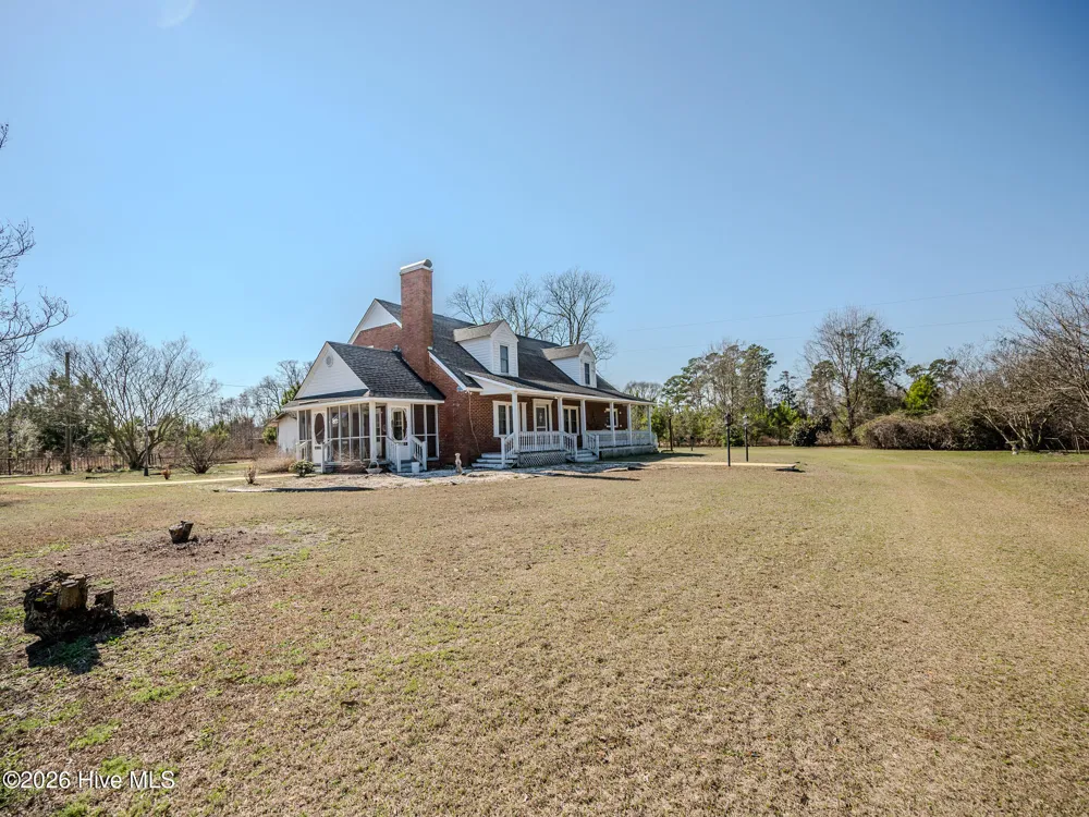 60 Callahan Road Orrum, NC 28369