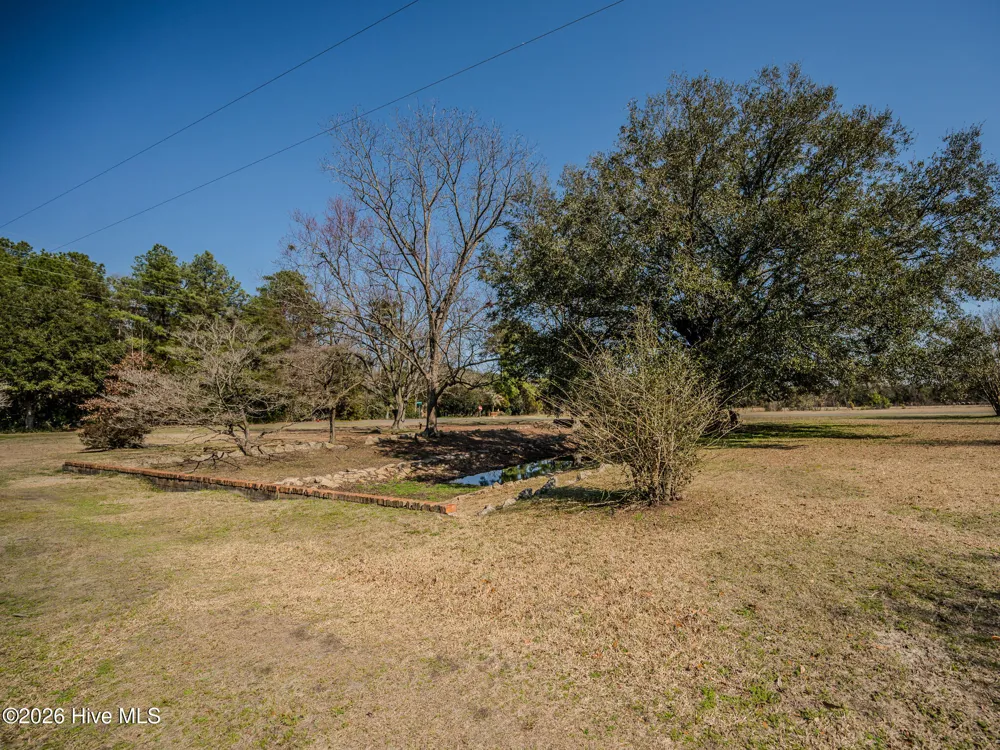 60 Callahan Road Orrum, NC 28369