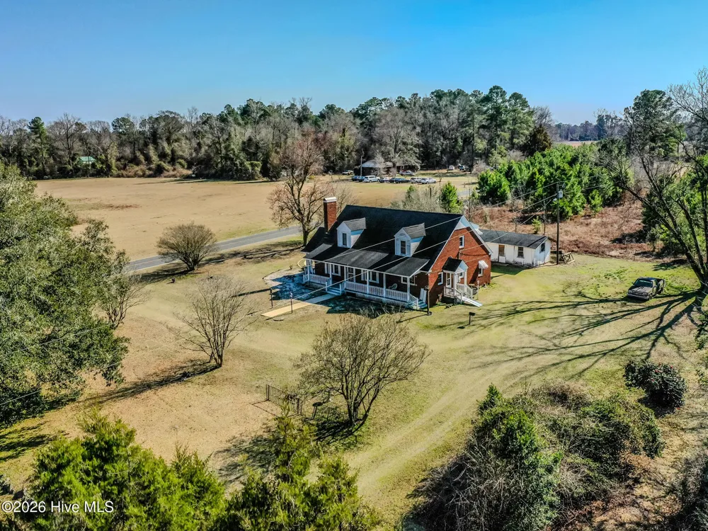 60 Callahan Road Orrum, NC 28369