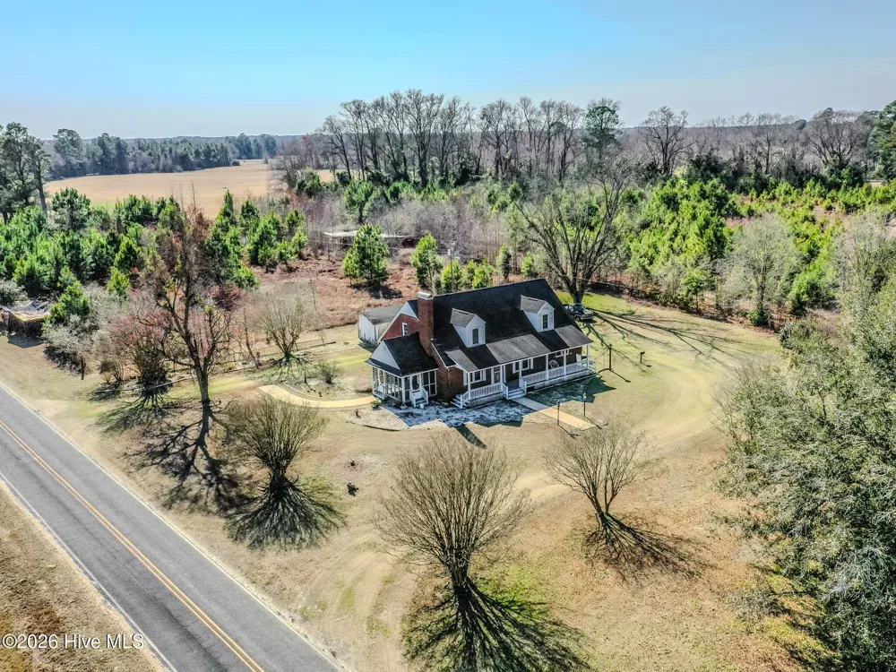 60 Callahan Road Orrum, NC 28369