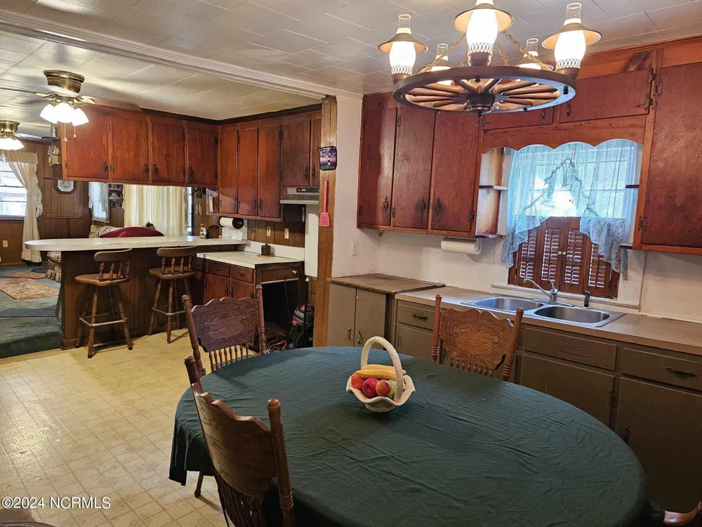 2630 Prison Camp Road Williamston, NC 27892