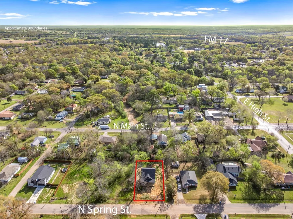 902 Spring Street Grand Saline, TX 75140