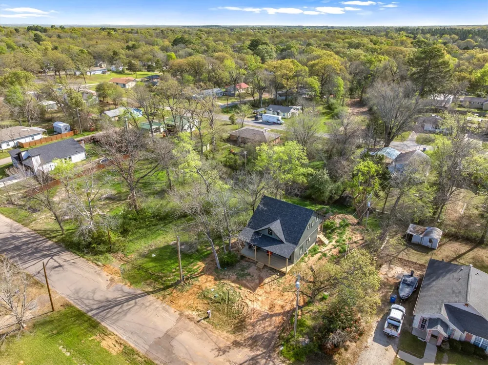902 Spring Street Grand Saline, TX 75140