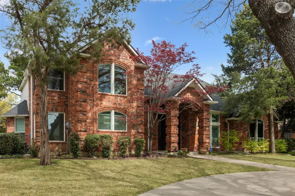 8 Equestrian Trail Duncanville, TX 75116
