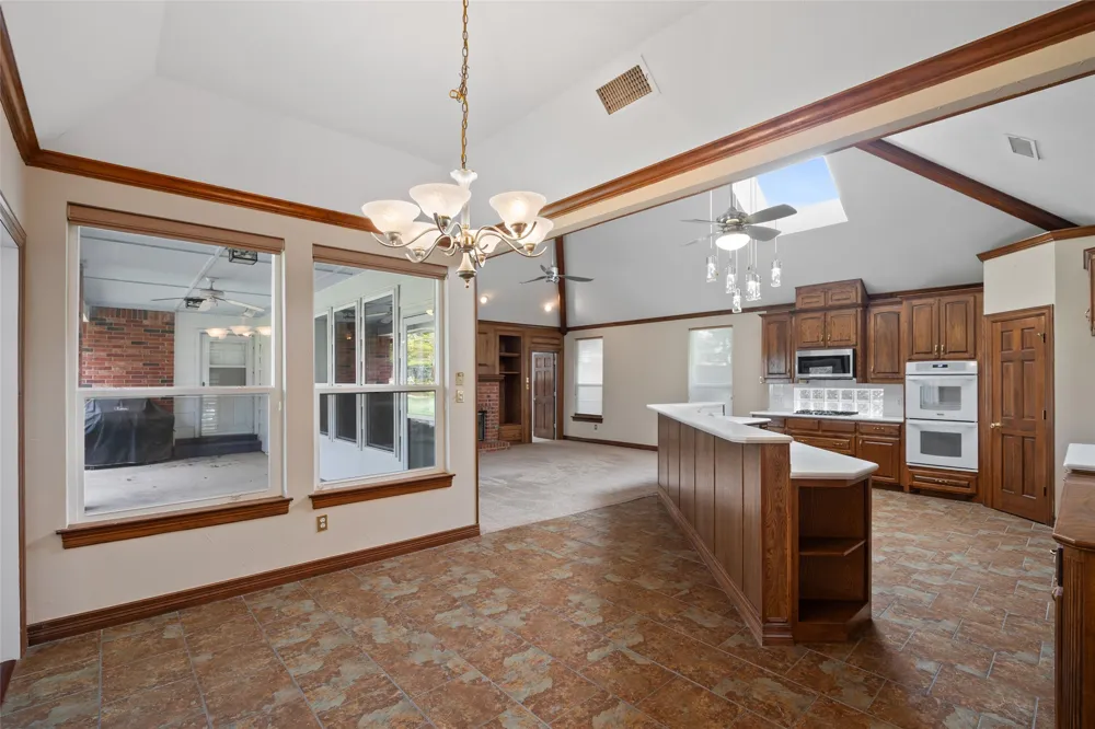 8 Equestrian Trail Duncanville, TX 75116