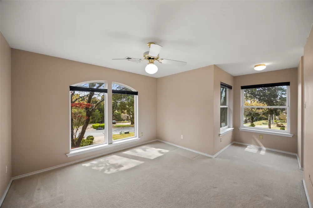 8 Equestrian Trail Duncanville, TX 75116