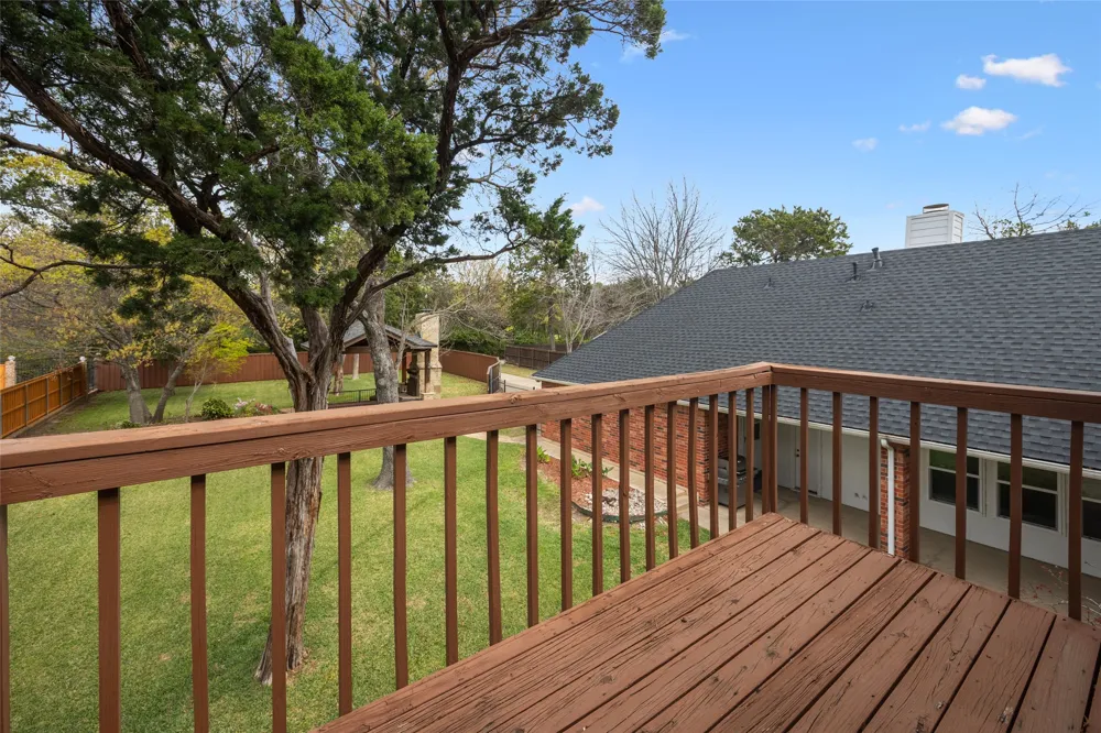 8 Equestrian Trail Duncanville, TX 75116