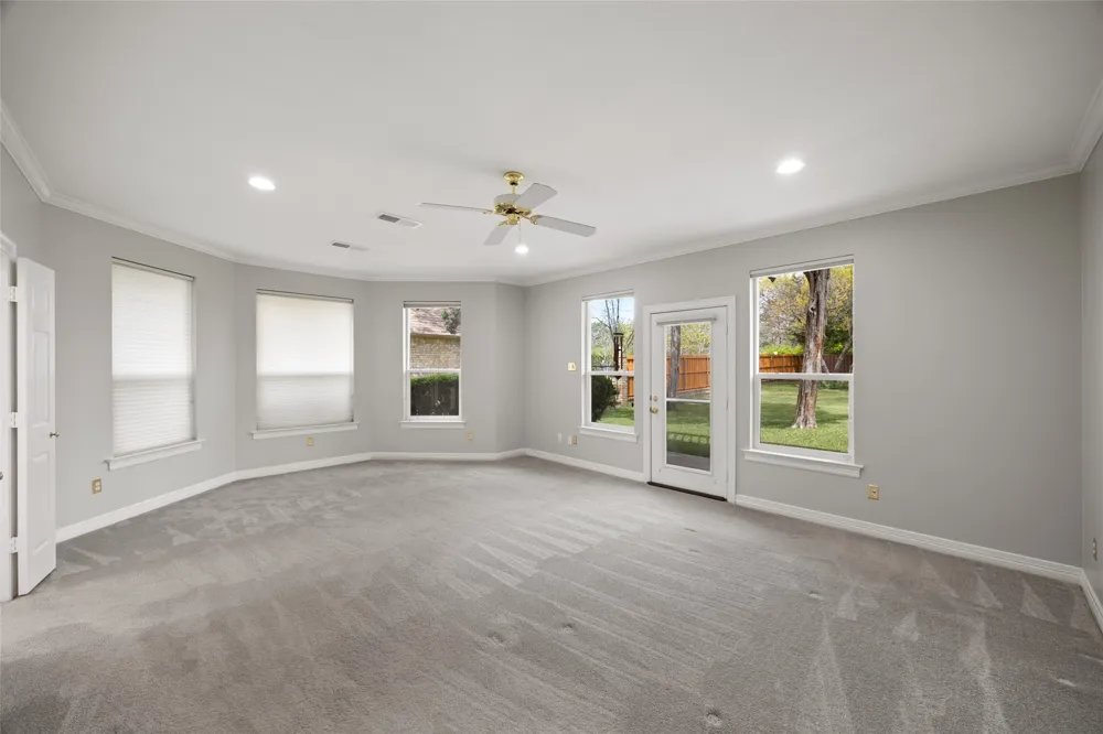 8 Equestrian Trail Duncanville, TX 75116