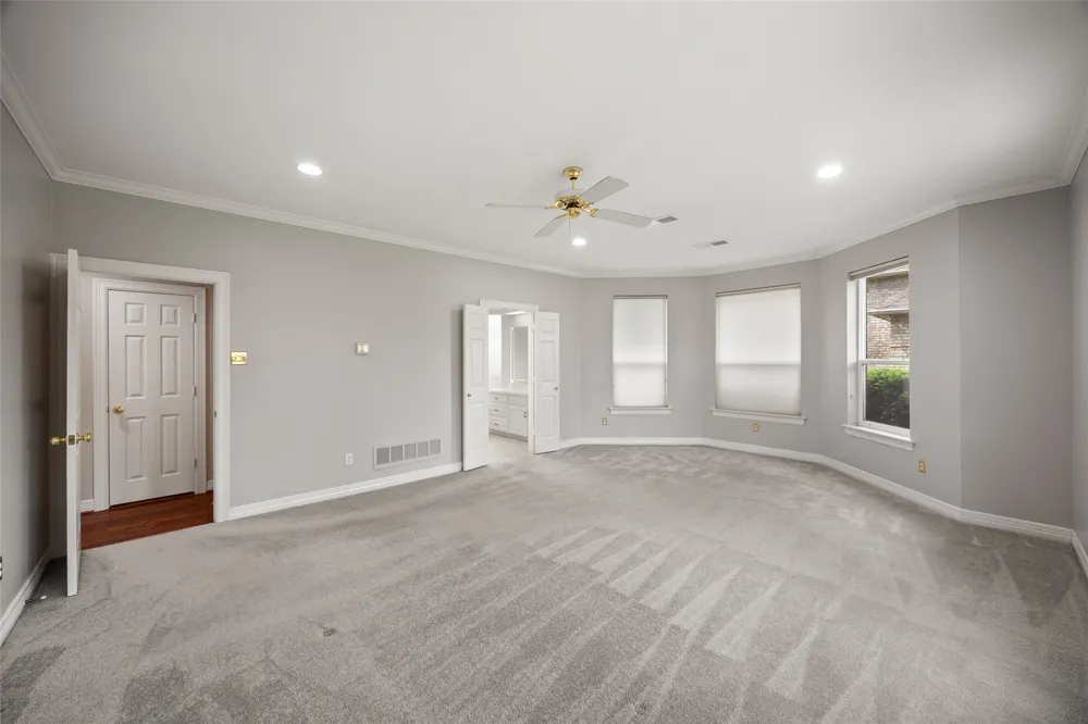 8 Equestrian Trail Duncanville, TX 75116