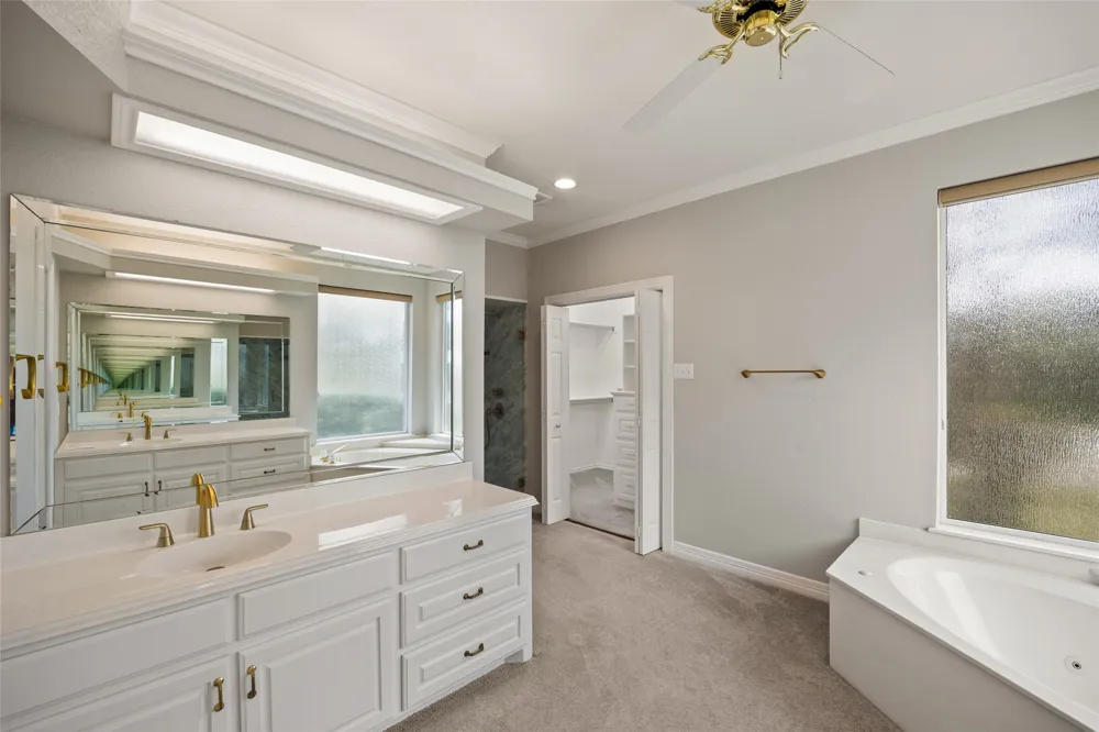 8 Equestrian Trail Duncanville, TX 75116