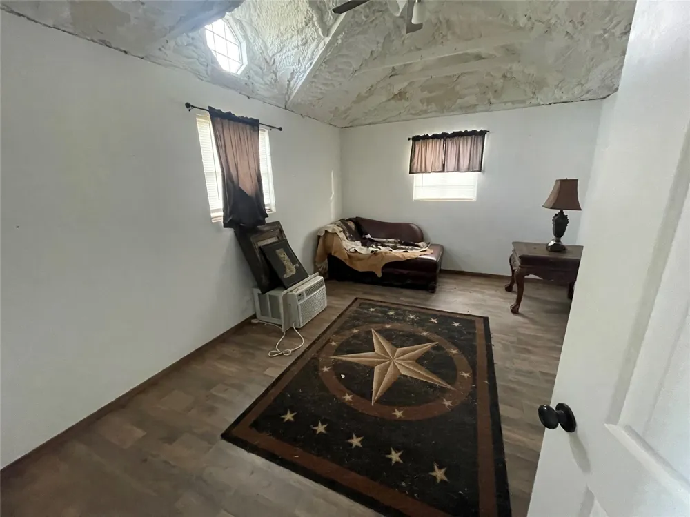 1119 County Road 408 Breckenridge, TX 76424