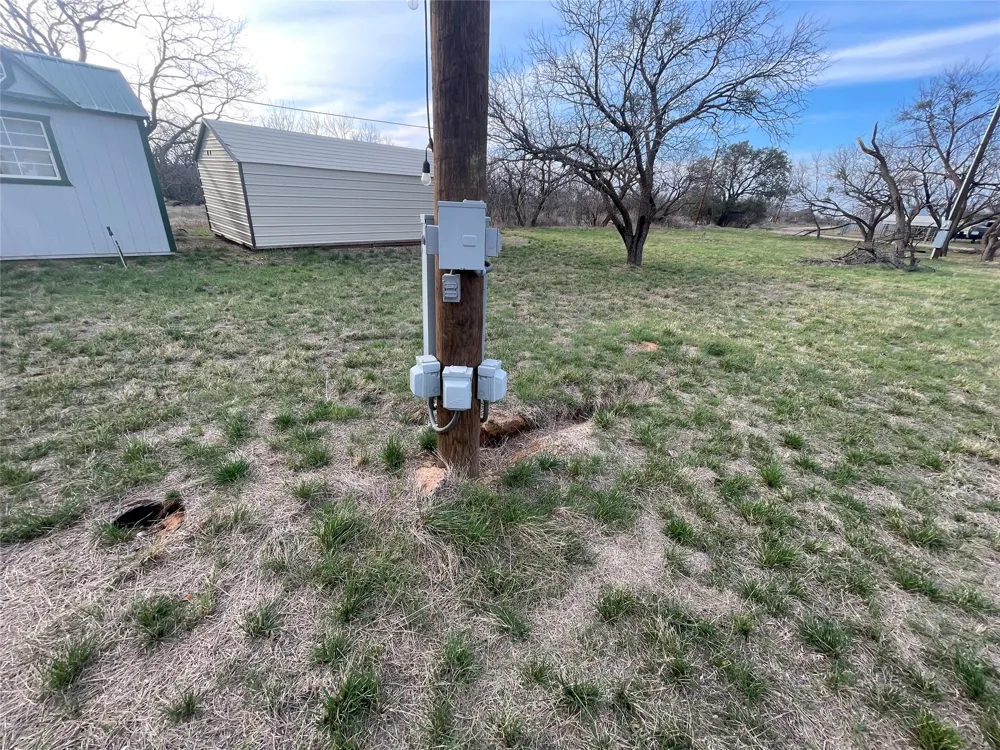 1119 County Road 408 Breckenridge, TX 76424