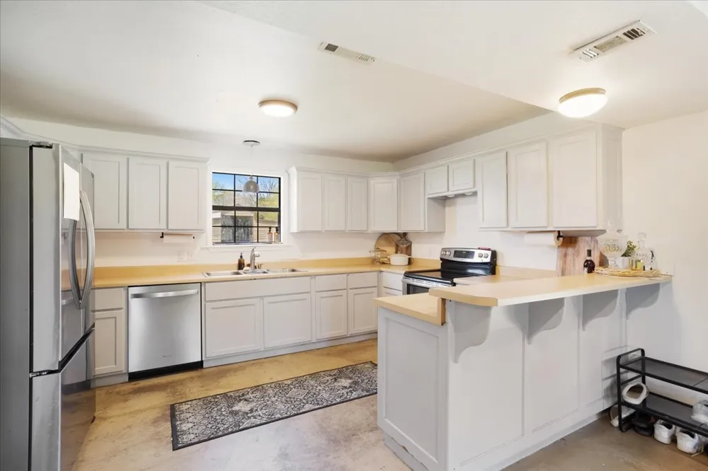 97 CR 2640 Mt Pleasant, TX 75455