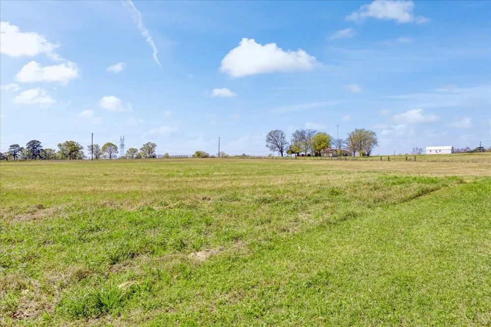 97 CR 2640 Mt Pleasant, TX 75455
