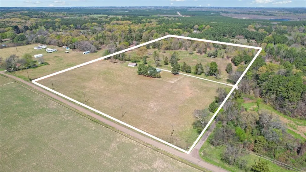 97 CR 2640 Mt Pleasant, TX 75455