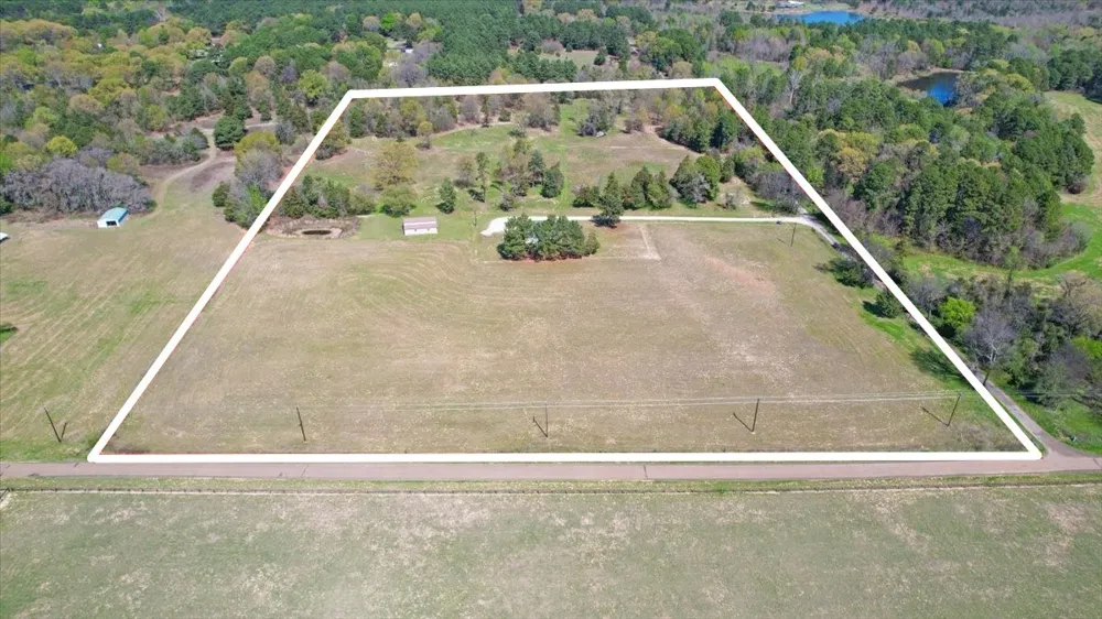 97 CR 2640 Mt Pleasant, TX 75455