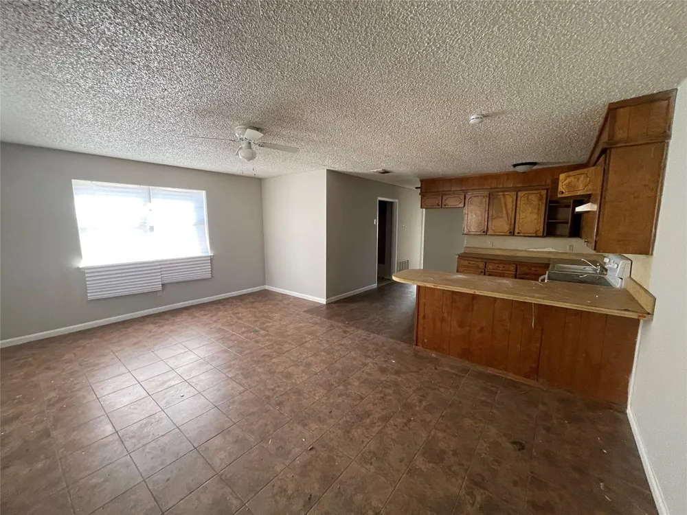 105 Effie Lane Weatherford, TX 76088