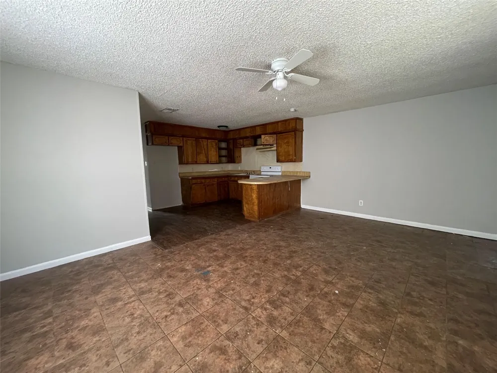 105 Effie Lane Weatherford, TX 76088