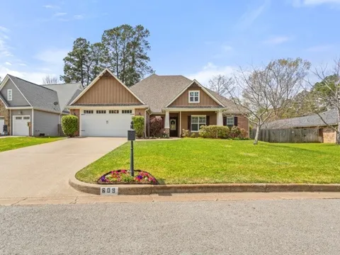 609 Potomac Drive