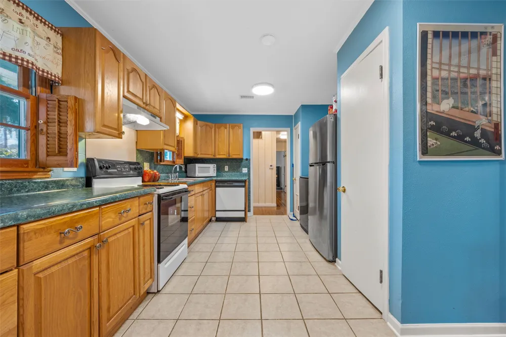 110 Butler Drive Valley Mills, TX 76689