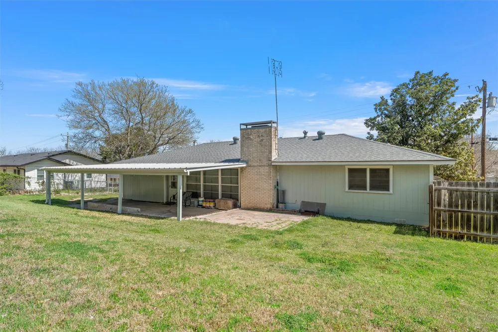110 Butler Drive Valley Mills, TX 76689