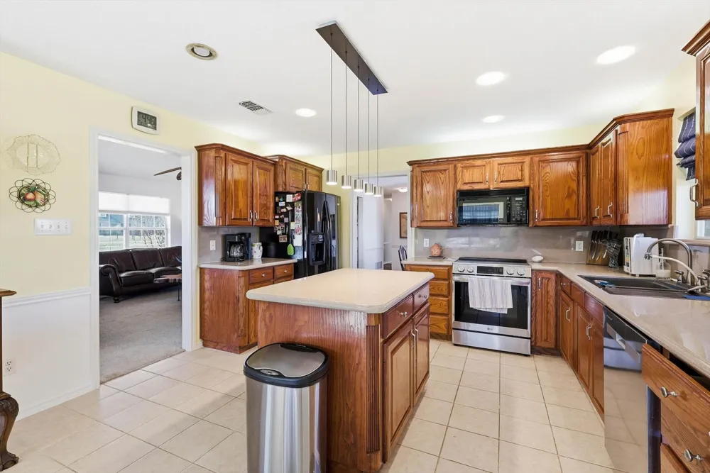 112 Harli Drive Trenton, TX 75490