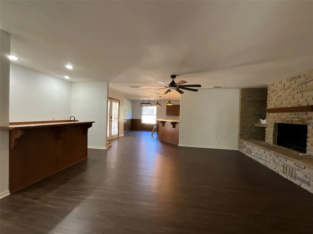 999 W Boynton st Hamilton, TX 76531