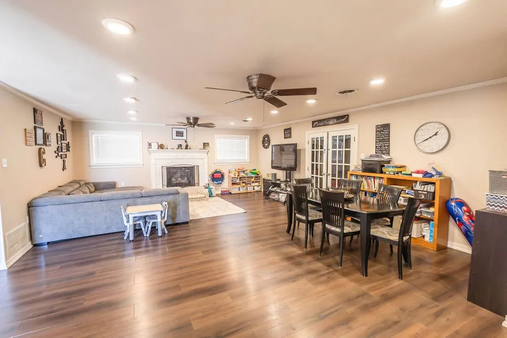 809 E Highway 82 Nocona, TX 76255