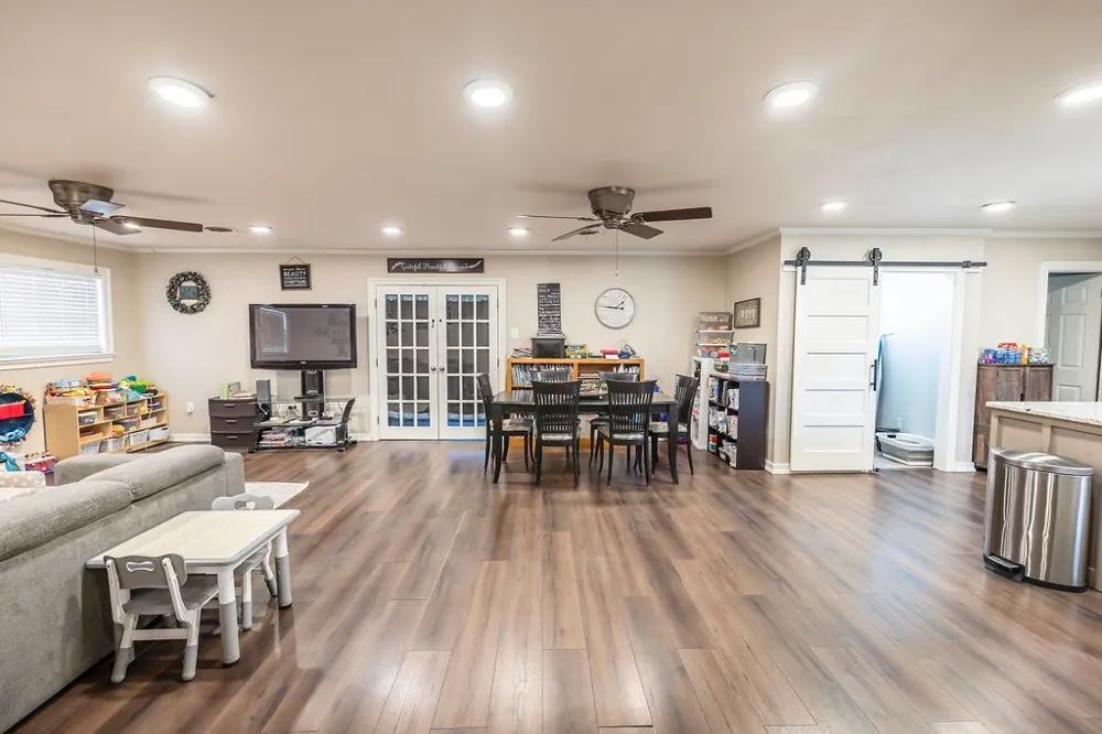809 E Highway 82 Nocona, TX 76255